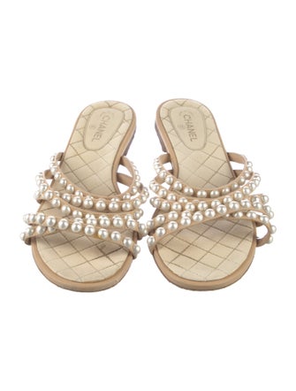 Chanel 2018 Interlocking CC Logo Slides