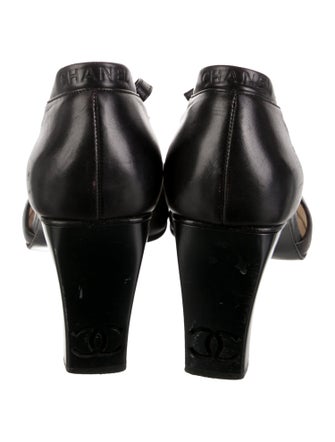 Chanel Vintage 2000 D'Orsay Pumps