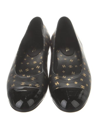Chanel 2023 Interlocking CC Logo Flats