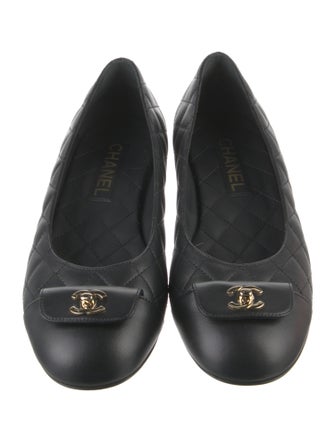 Chanel 2024 Interlocking CC Logo Flats