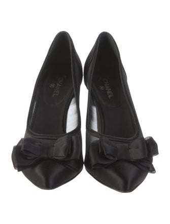 Chanel 2017 Interlocking CC Logo Pumps