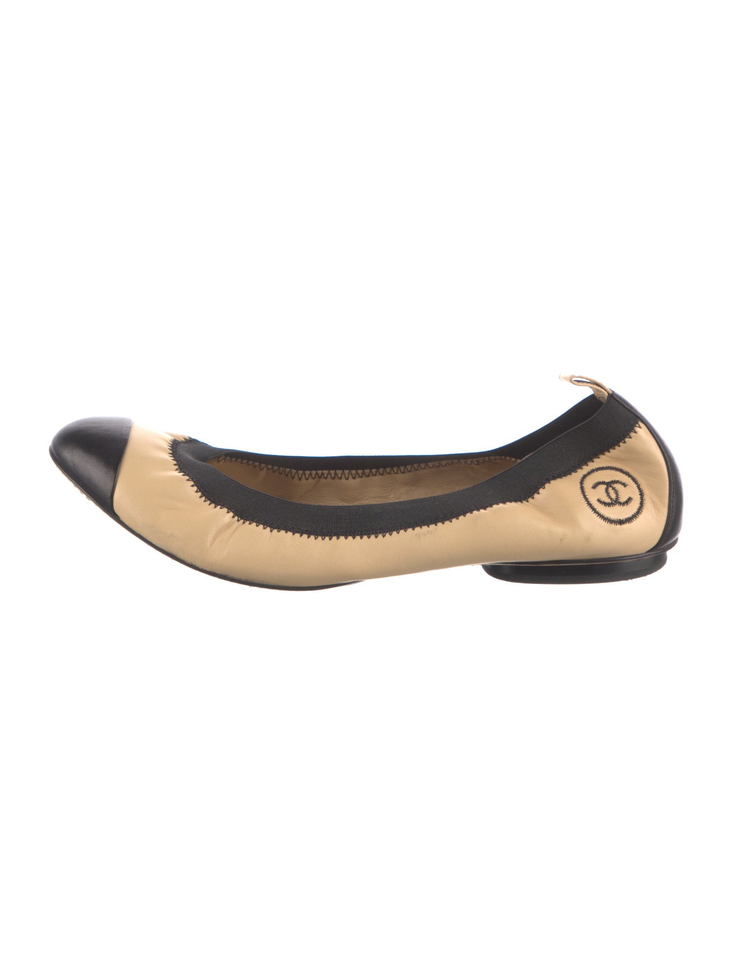 Chanel Interlocking CC Logo Lambskin Ballet Flats