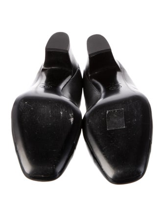 Chanel 2020 Interlocking CC Logo Pumps
