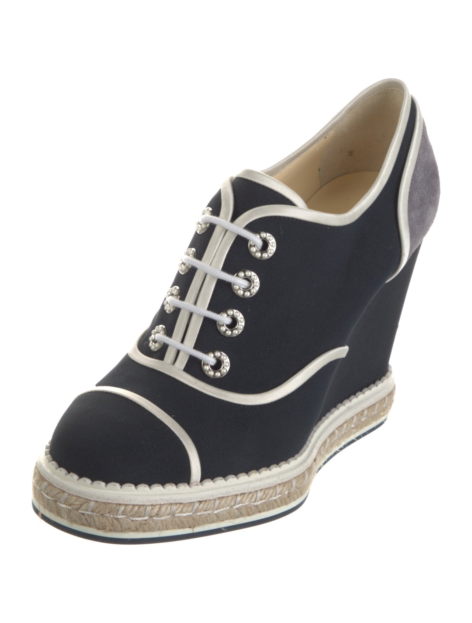 Chanel Interlocking CC Logo Canvas Pumps