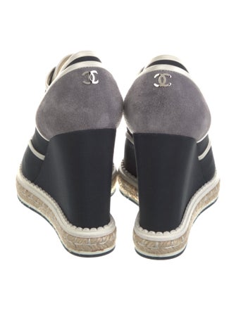 Chanel Interlocking CC Logo Canvas Pumps