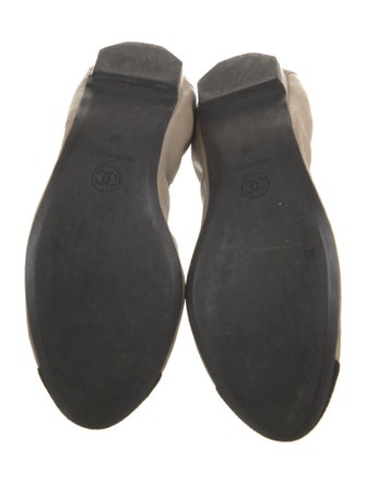 Chanel Interlocking CC Logo Leather Ballet Flats