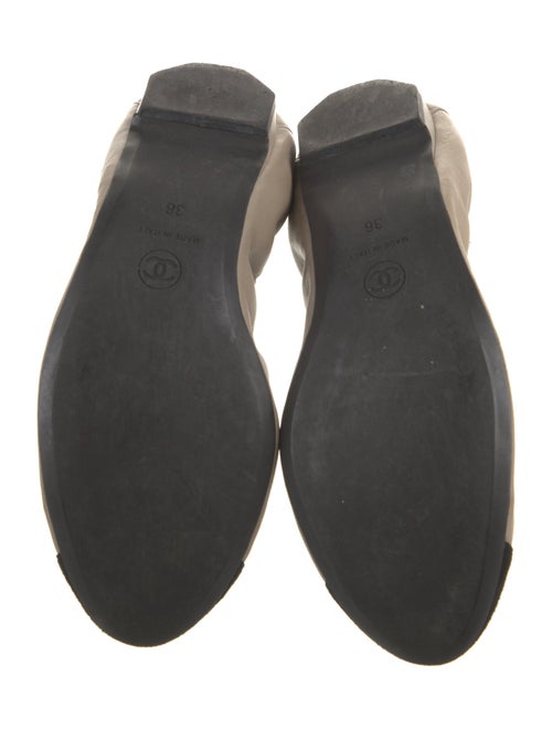 Chanel Interlocking CC Logo Leather Ballet Flats