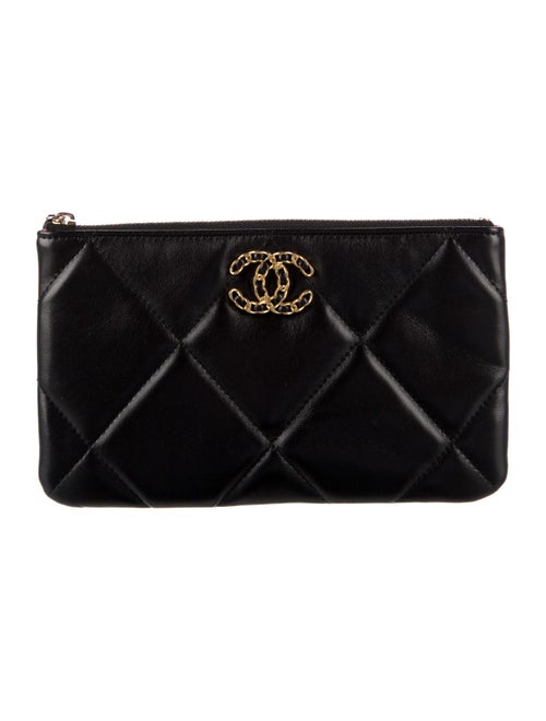 Chanel Small 19 O-Case