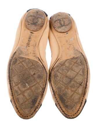 Chanel Interlocking CC Logo Leather Ballet Flats