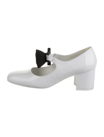 Chanel 2024 Interlocking CC Logo Pumps