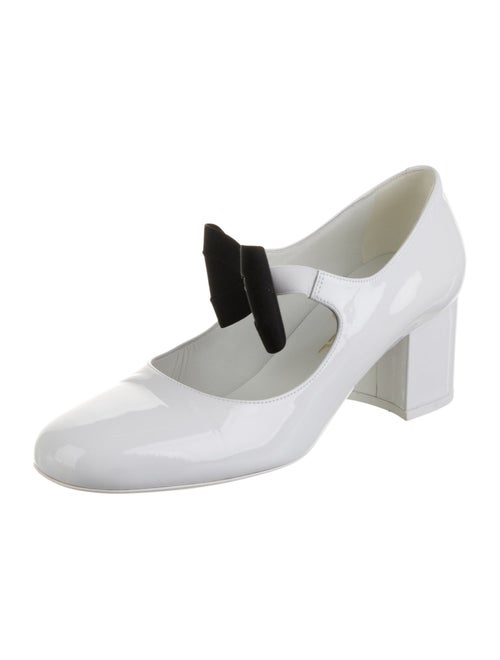 Chanel 2024 Interlocking CC Logo Pumps