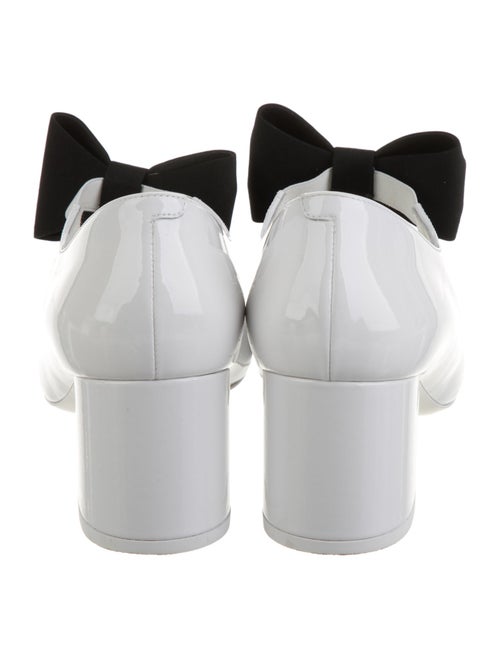 Chanel 2024 Interlocking CC Logo Pumps