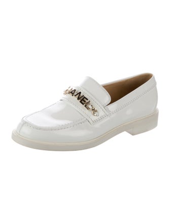 Chanel 2021-2022 Interlocking CC Logo Loafers