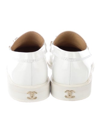 Chanel 2021-2022 Interlocking CC Logo Loafers
