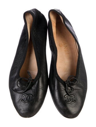 Chanel Interlocking CC Logo Lambskin Ballet Flats