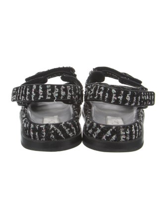 Chanel Interlocking CC Logo Slides