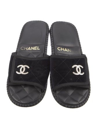 Chanel 2023 Interlocking CC Logo Slides