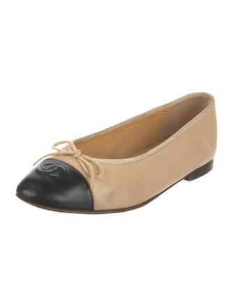 Chanel Interlocking CC Logo Lambskin Ballet Flats