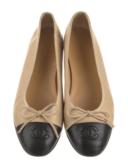 Chanel Interlocking CC Logo Lambskin Ballet Flats