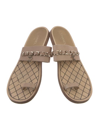 Chanel 2019 Interlocking CC Logo Slides