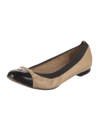 Chanel Interlocking CC Logo Leather Ballet Flats