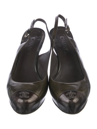 Chanel Interlocking CC Logo Patent Leather Slingback Pumps