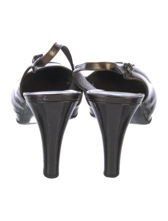 Chanel Interlocking CC Logo Patent Leather Slingback Pumps