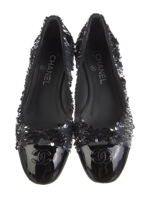 Chanel 2022 Interlocking CC Logo Ballet Flats