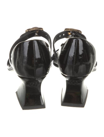 Chanel 2022 Interlocking CC Logo Slides