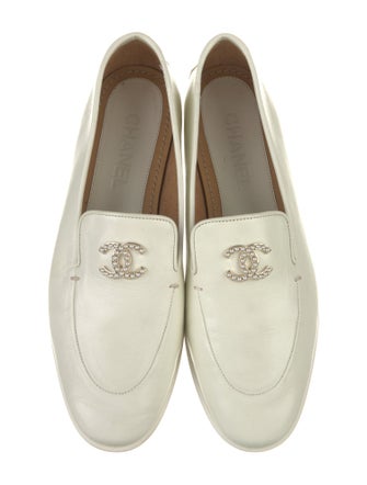 Chanel 2023 Interlocking CC Logo Loafers