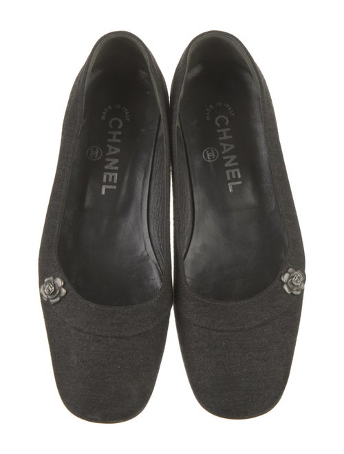 Chanel Vintage Interlocking CC Logo Flats