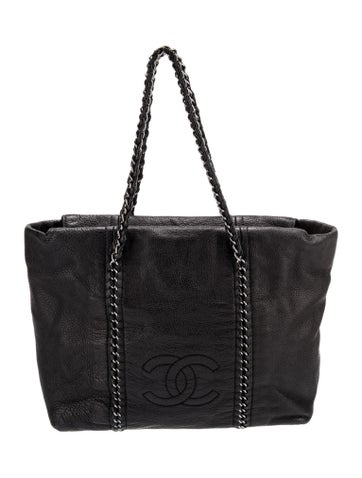Chanel Totes Luxe Ligne Tote