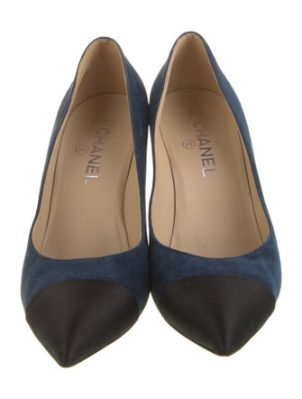 Chanel 2017 Interlocking CC Logo Pumps