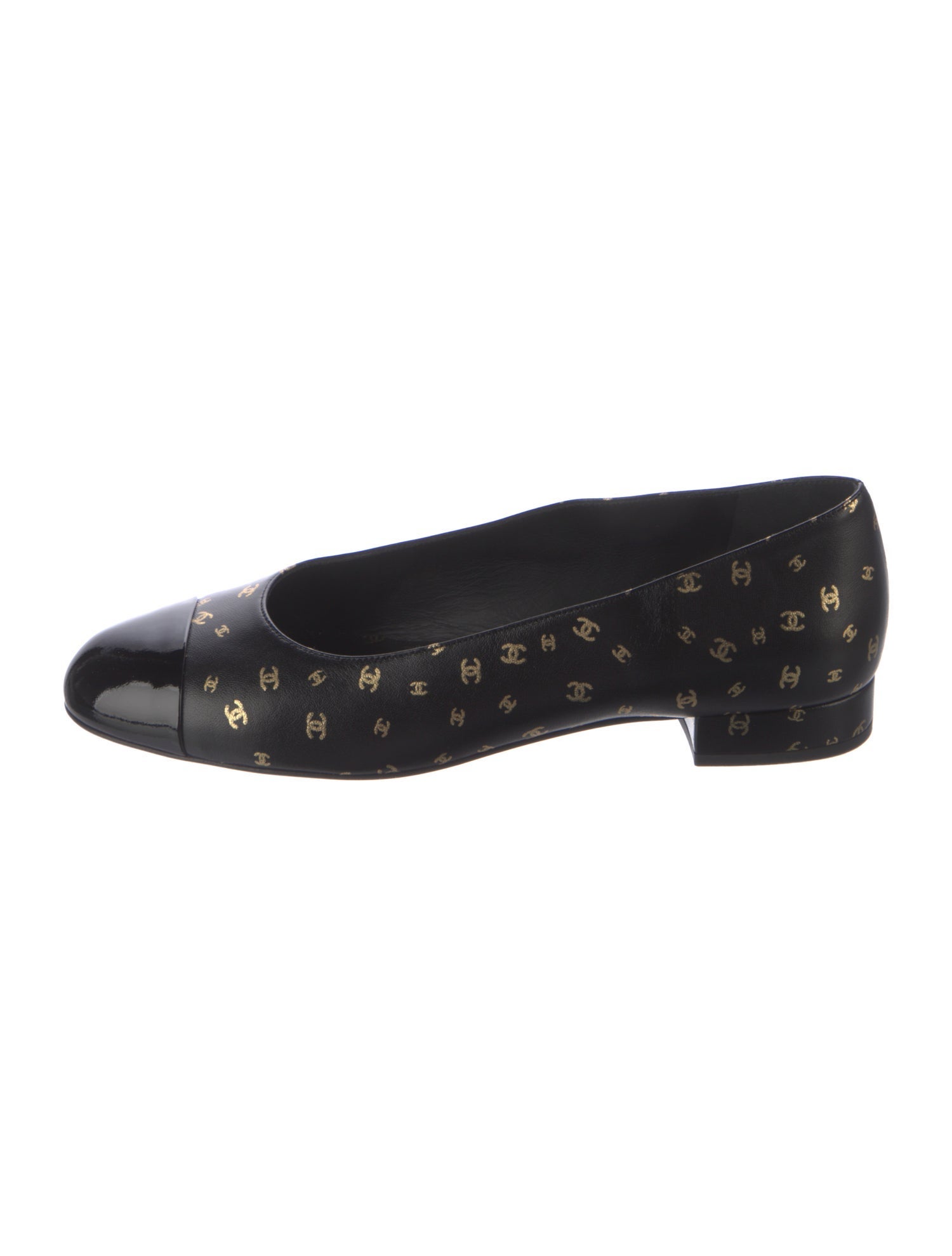 Chanel 2024 Interlocking CC Logo Ballet Flats