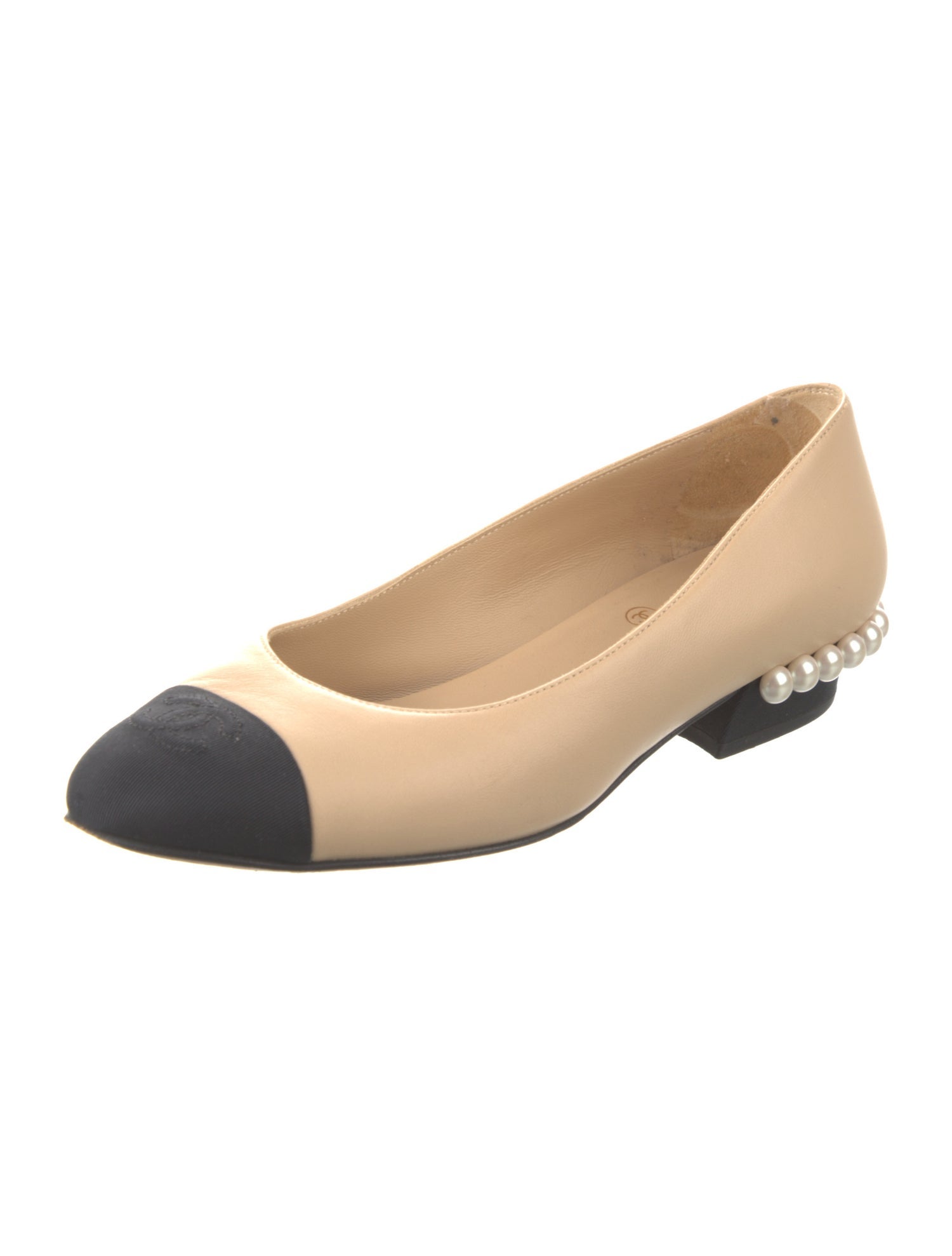 Chanel Interlocking CC Logo Leather Ballet Flats