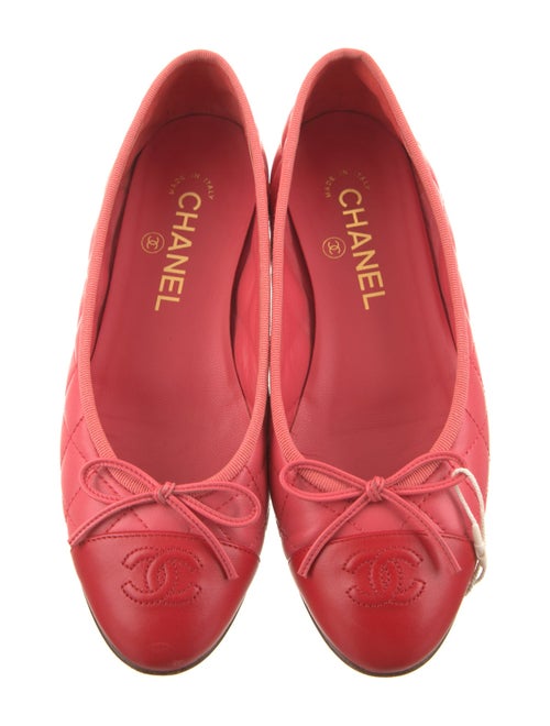 Chanel Interlocking CC Logo Lambskin Flats