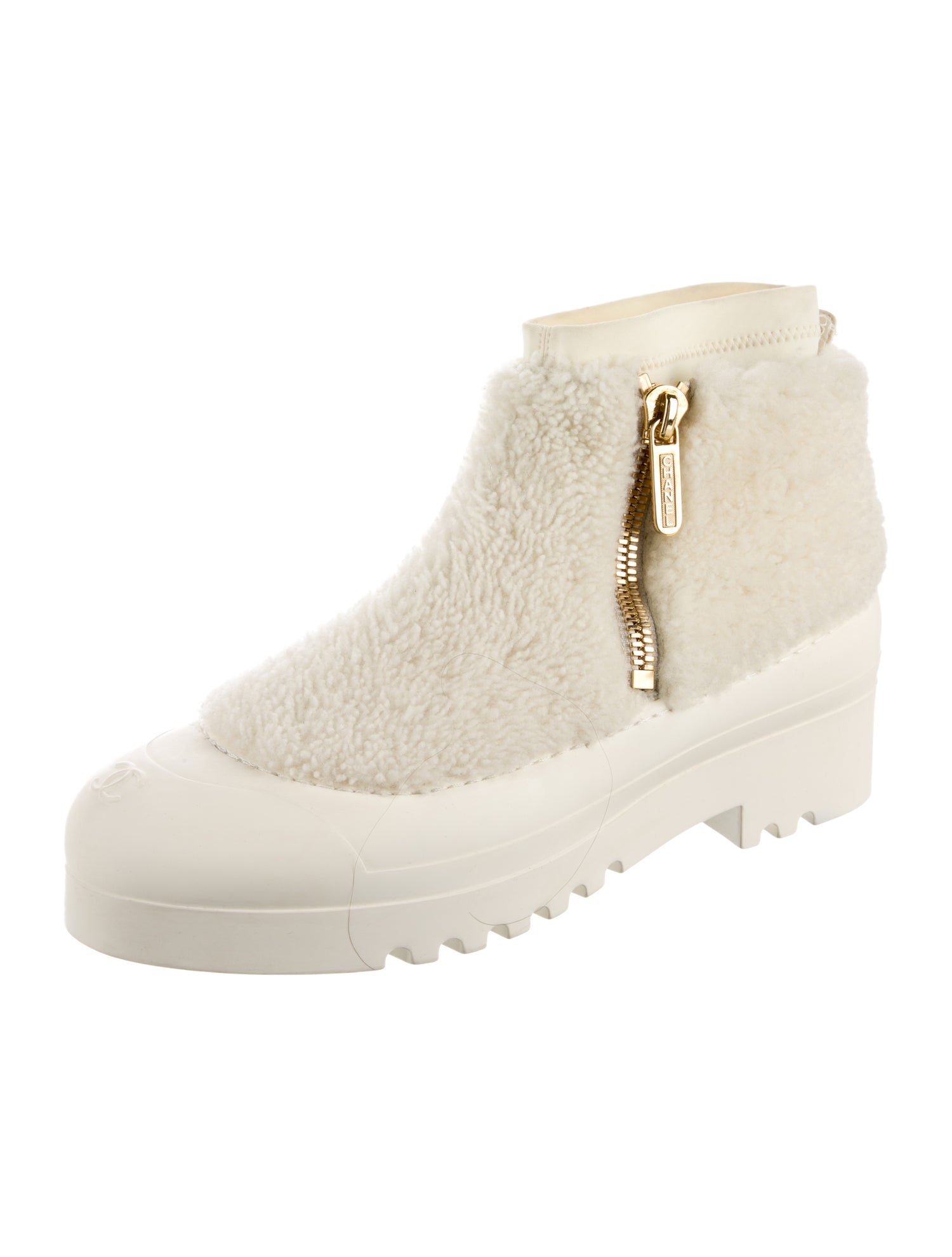 Chanel 2019 Interlocking CC Logo Lace-Up Boots