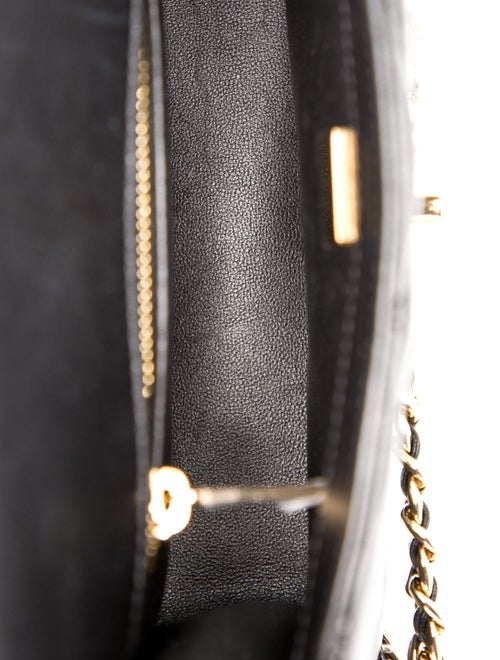 Chanel 2024 CC Resin Chain Flap Bag