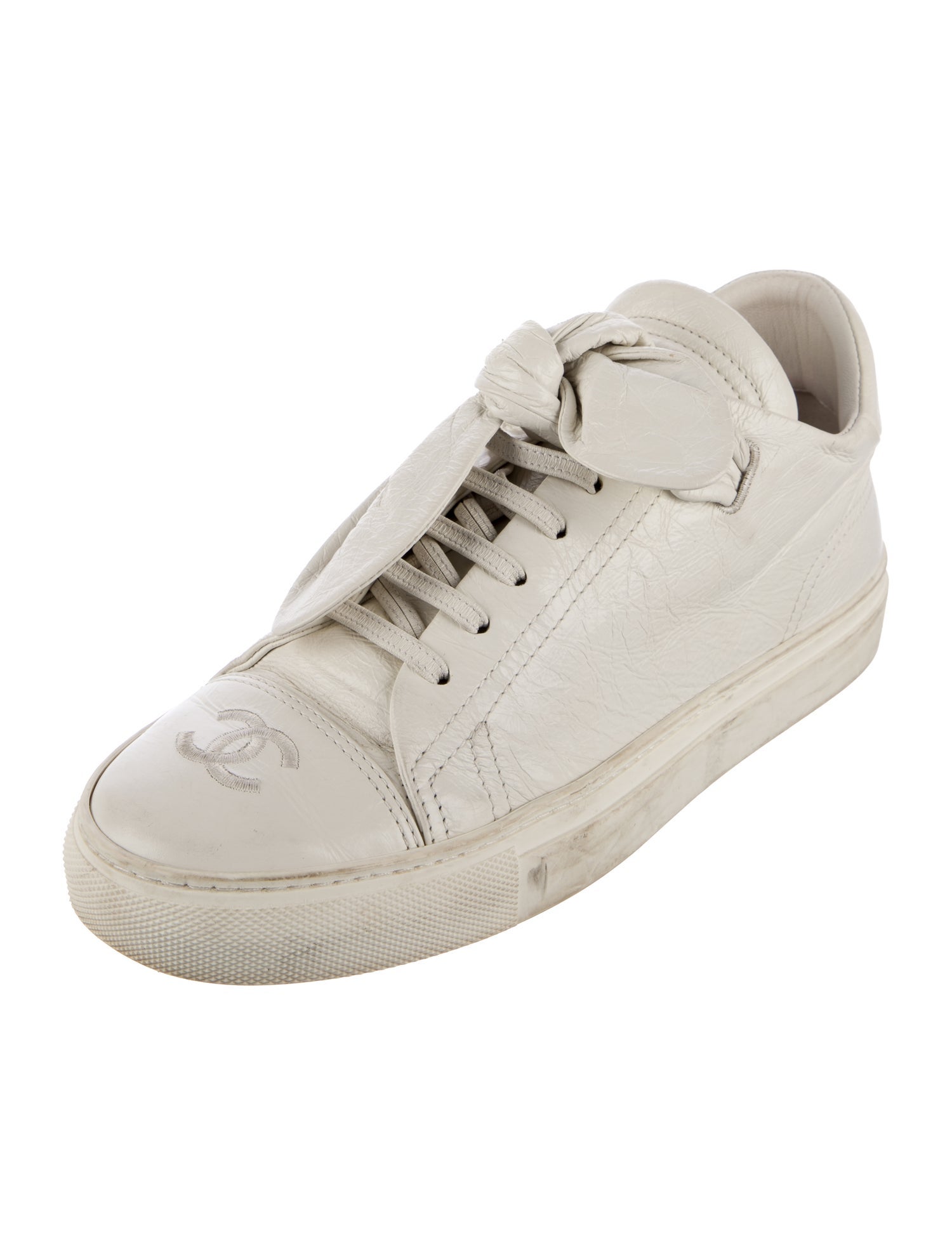 Chanel Interlocking CC Logo Leather Sneakers