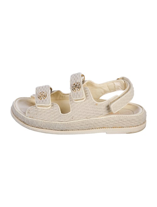 Chanel 2022 Interlocking CC Logo Espadrilles