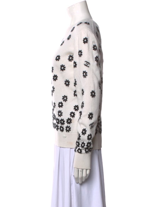 Chanel 2022 Cashmere Sweater