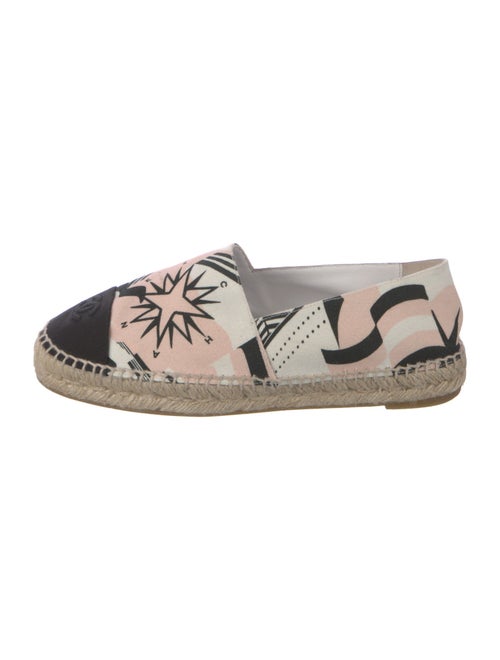 Chanel 2019 Interlocking CC Logo Espadrilles