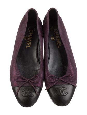Chanel Interlocking CC Logo Leather Flats