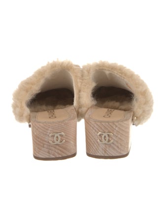 Chanel 2022 Interlocking CC Logo Mules