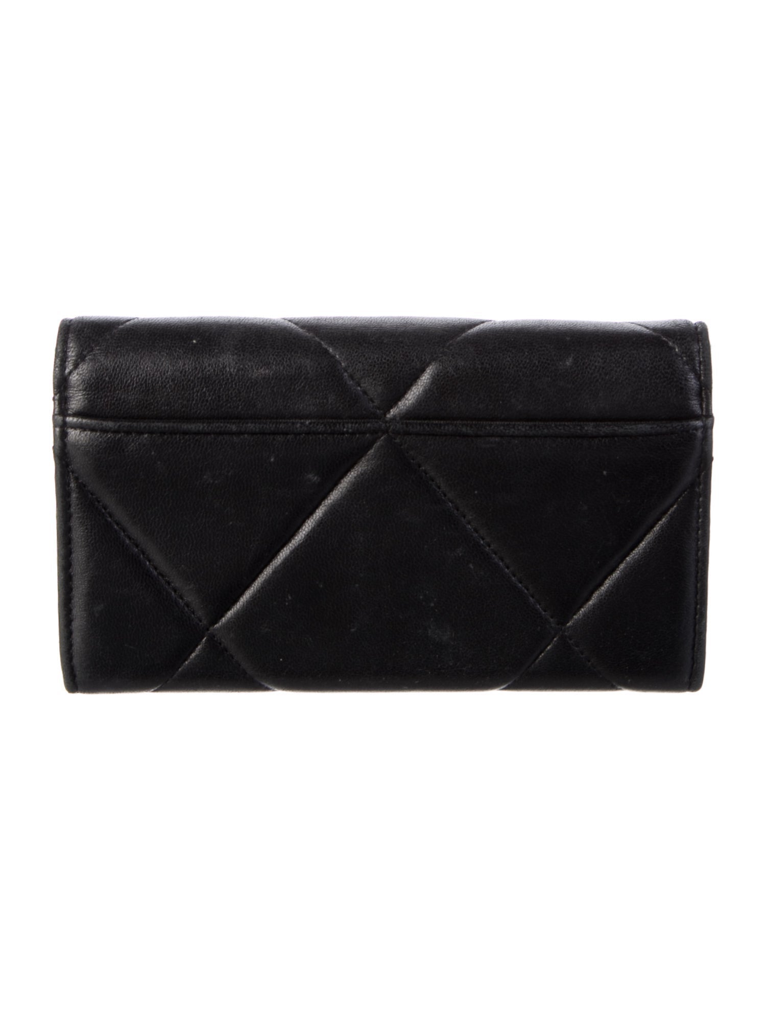 Chanel 2022 Interlocking CC Logo Wallet