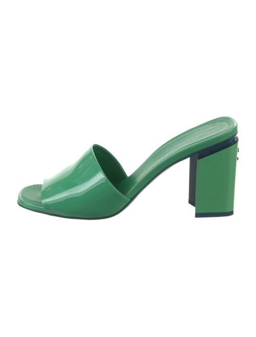 Chanel Interlocking CC Logo Patent Leather Slides