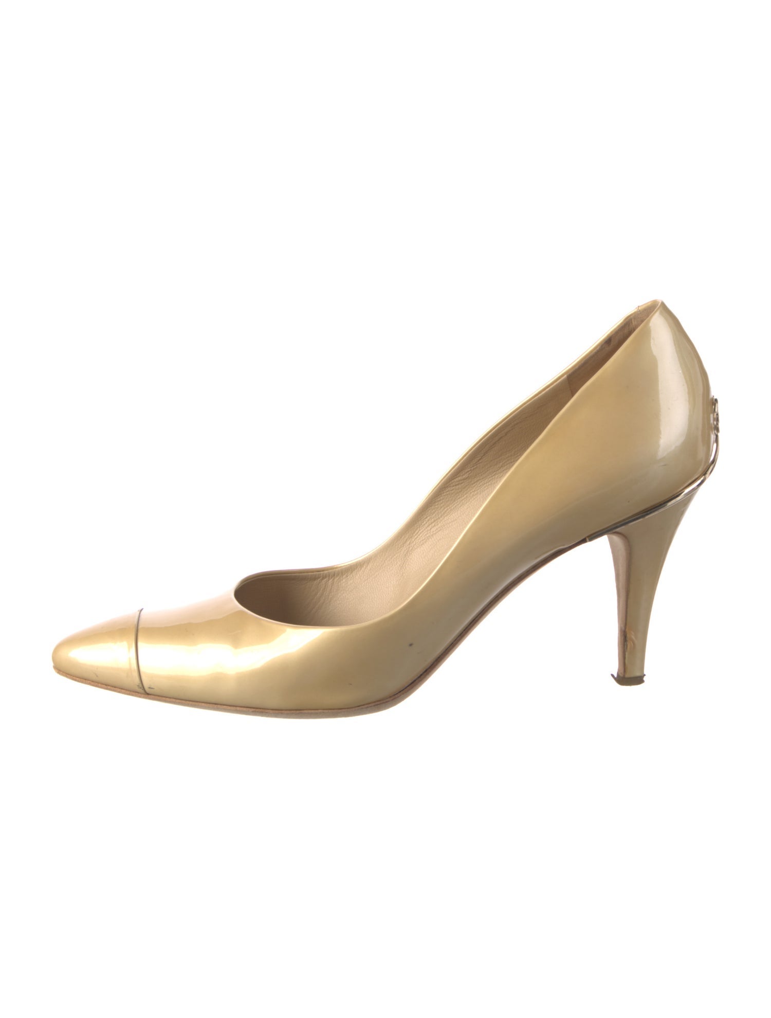 Chanel 2008 Interlocking CC Logo Pumps