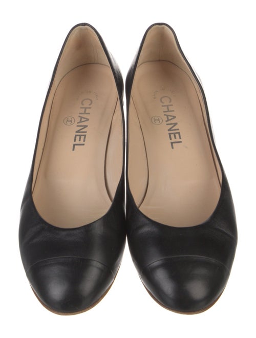 Chanel Interlocking CC Logo Leather Ballet Flats