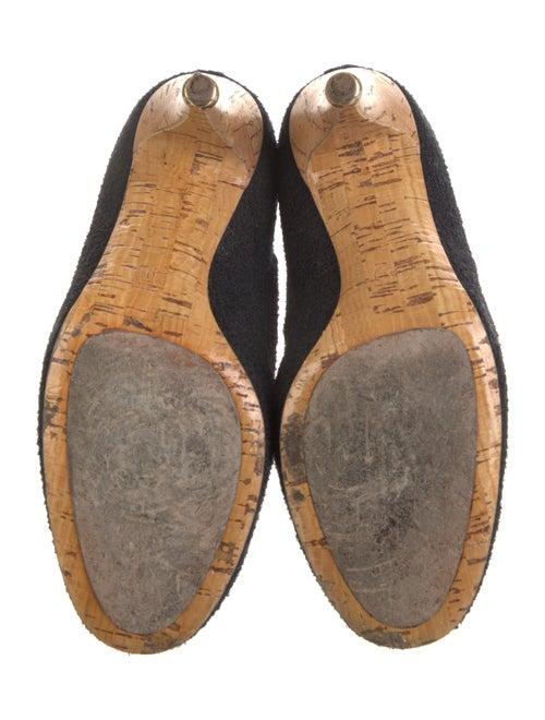 Chanel Interlocking CC Logo Tweed Pumps