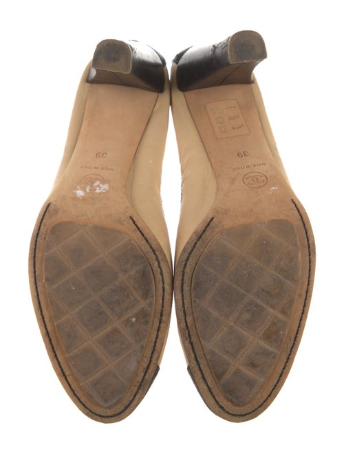 Chanel Interlocking CC Logo Lambskin Pumps